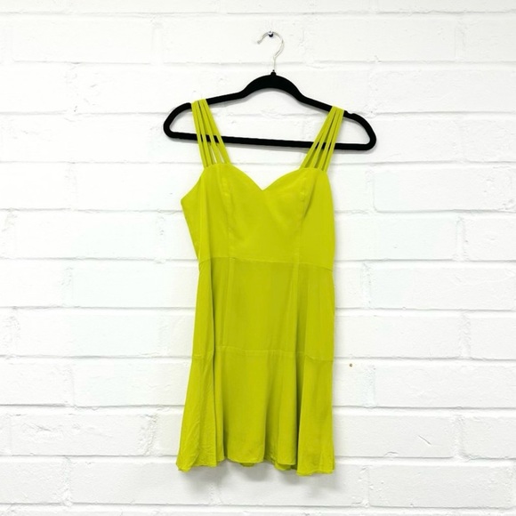 NBD The Naven twins green dress - Picture 4 of 6